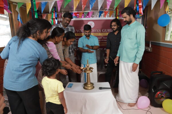 Sreeguru yogavidhya Gurukulam Guruvayur Yoga master Pramodkrishna Guruvayur Brahmakalakshethra